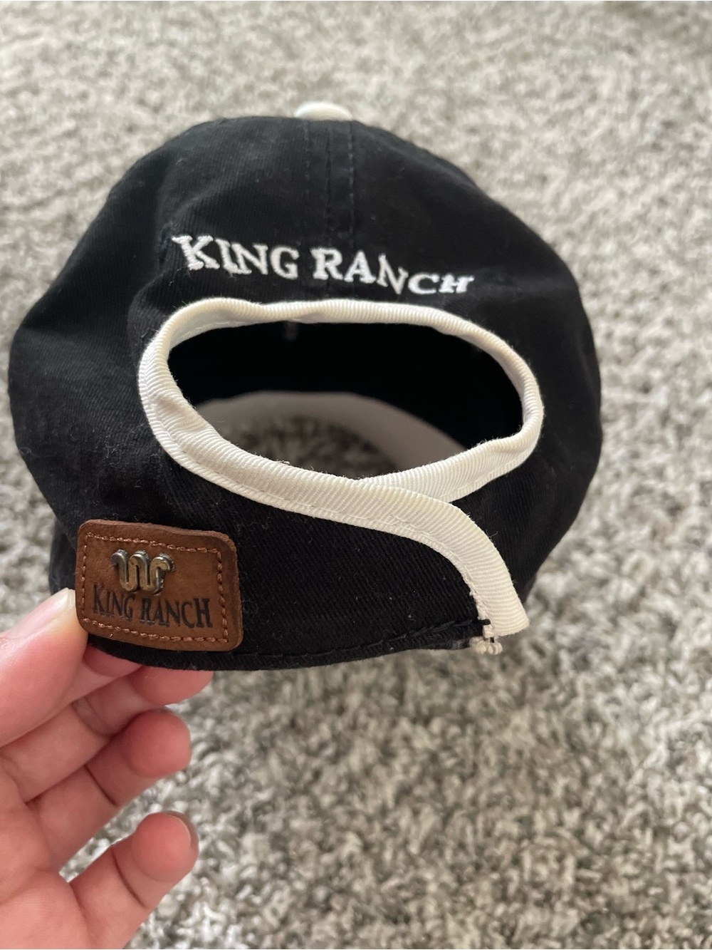 King Ranch Women’s Rhinestone Adjustable Black/White Baseball Cap - Picture 5 of 5
